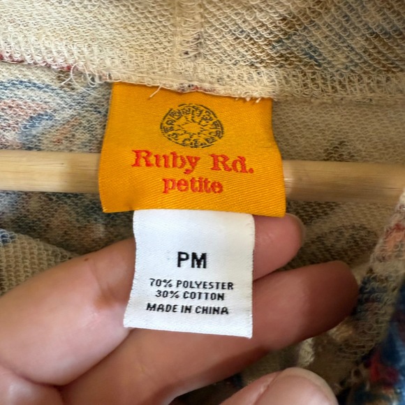 Ruby Rd. Petite Floral Cowl Neck 3/4 Sleeve Top Boho Chic PM - Picture 3 of 6